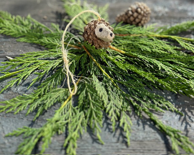 herfstsfeer creëren, natuurlijke herfstdecoratie, zelf herfstversiering maken