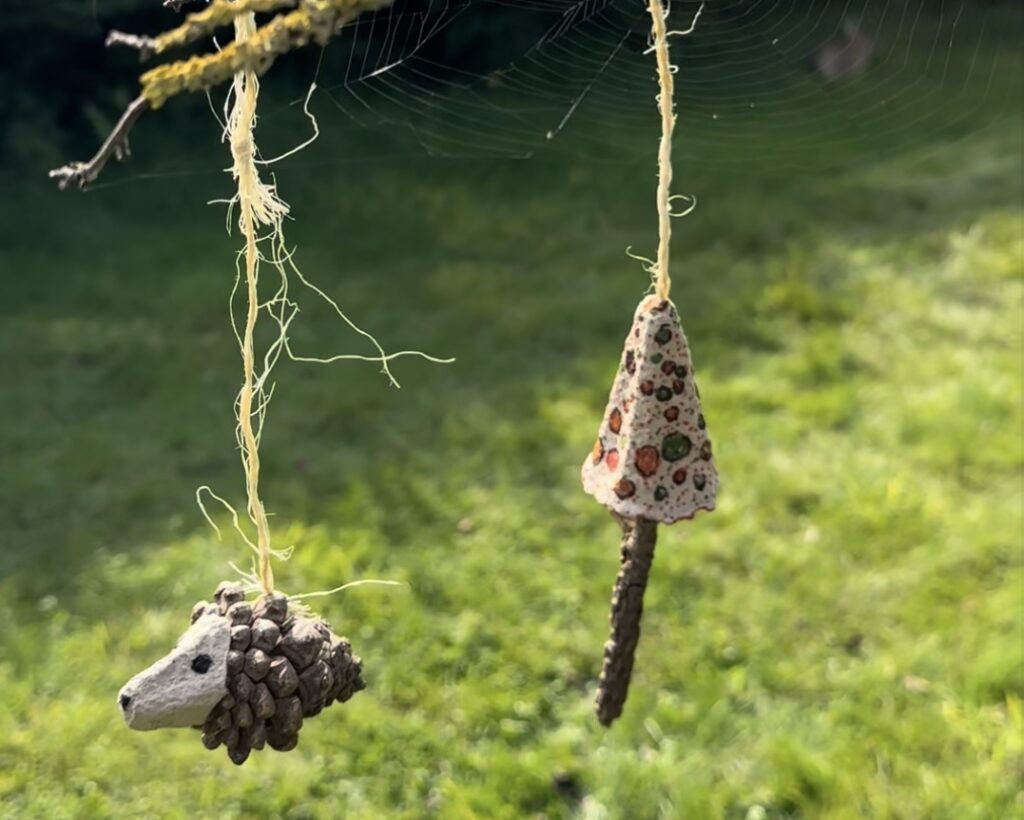 herfstsfeer creëren, natuurlijke herfstdecoratie, zelf herfstversiering maken